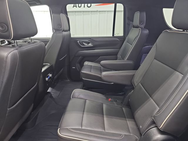 Used 2023 GMC Yukon XL SLT w/ SLT Premium Package AWD/4WD image 37