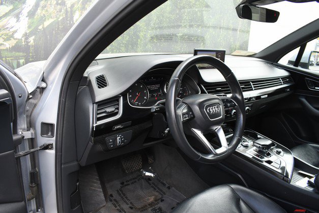 Used 2019 Audi Q7 3.0T Premium AWD/4WD image 14