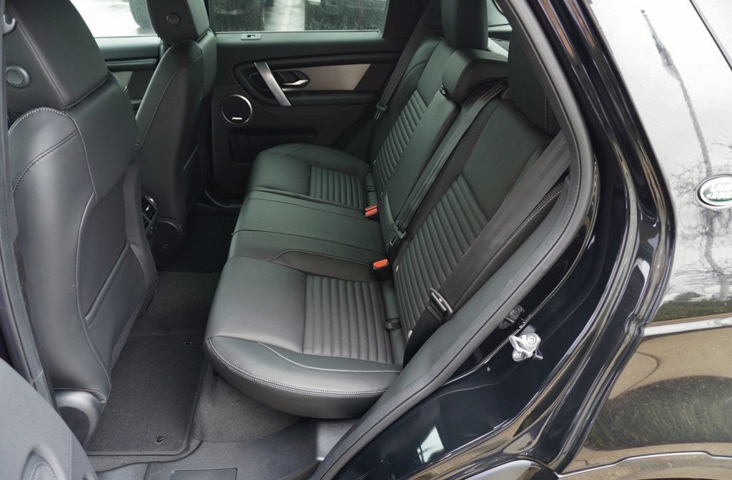 Certified 2026 Land Rover Discovery Sport Landmark AWD/4WD image 29