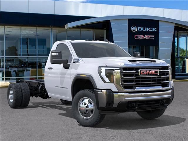 New 2026 GMC Sierra 3500 Pro w/ Convenience Package AWD/4WD image 7