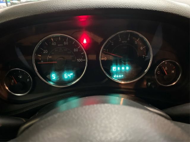 Used 2015 Jeep Wrangler Unlimited Sahara image 21