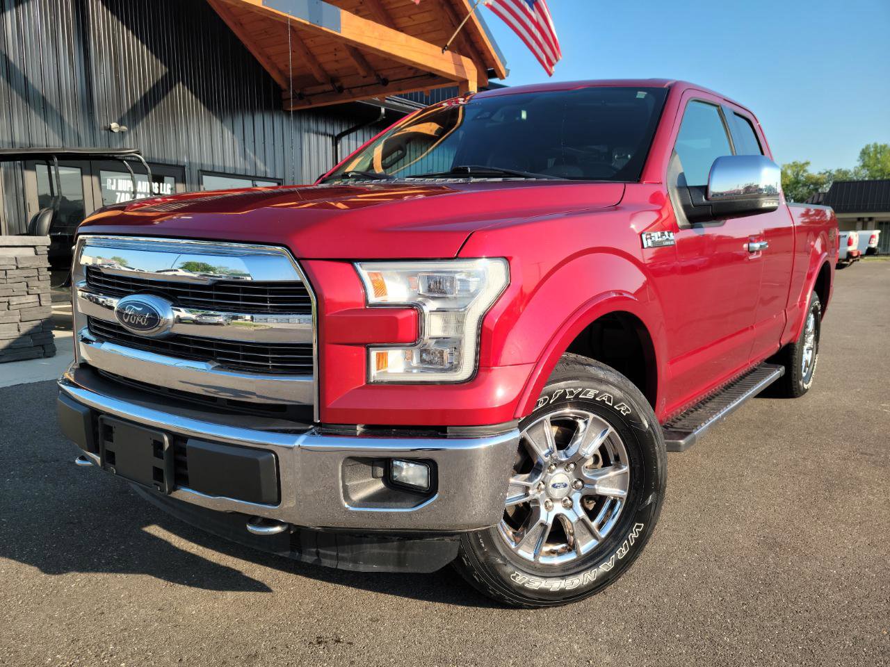 Used 2015 Ford F150 Lariat w/ Equipment Group 502A Luxury AWD/4WD image 1