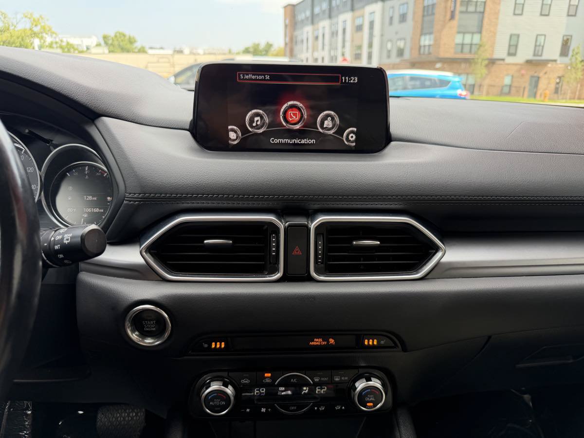 Used 2018 MAZDA CX-5 Touring w/ Preferred Equipment Package FWD image 17