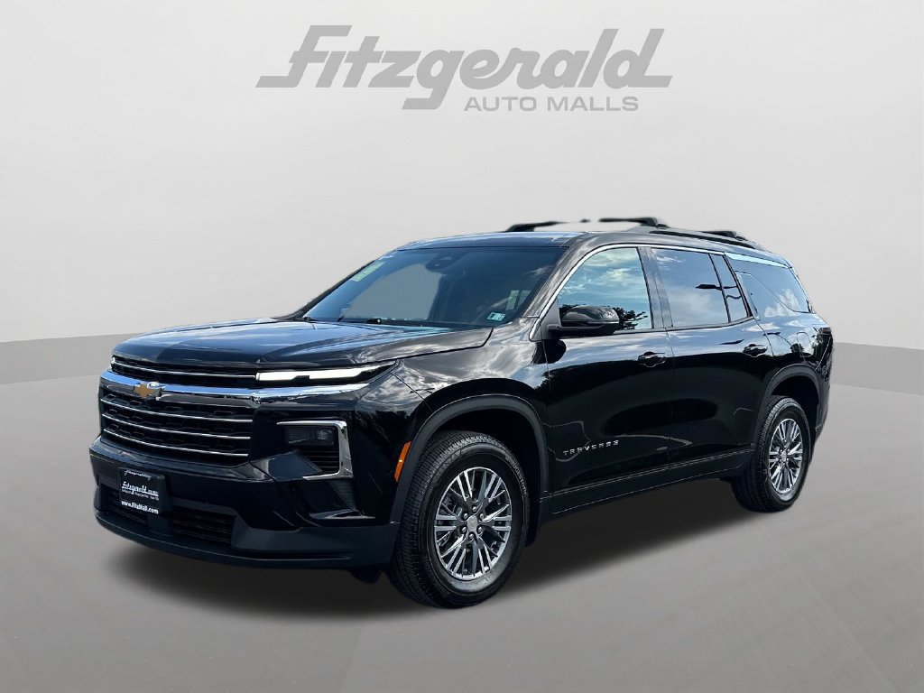 Used 2025 Chevrolet Traverse LT w/ LPO, Floor Liner Package FWD image 3