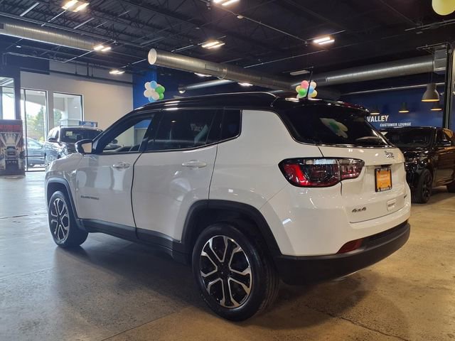 Used 2023 Jeep Compass Limited AWD/4WD image 7