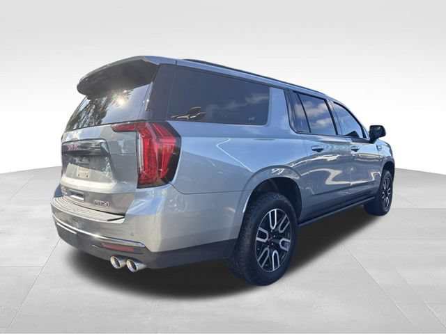Used 2023 GMC Yukon XL AT4 w/ AT4 Premium Plus Package AWD/4WD image 7