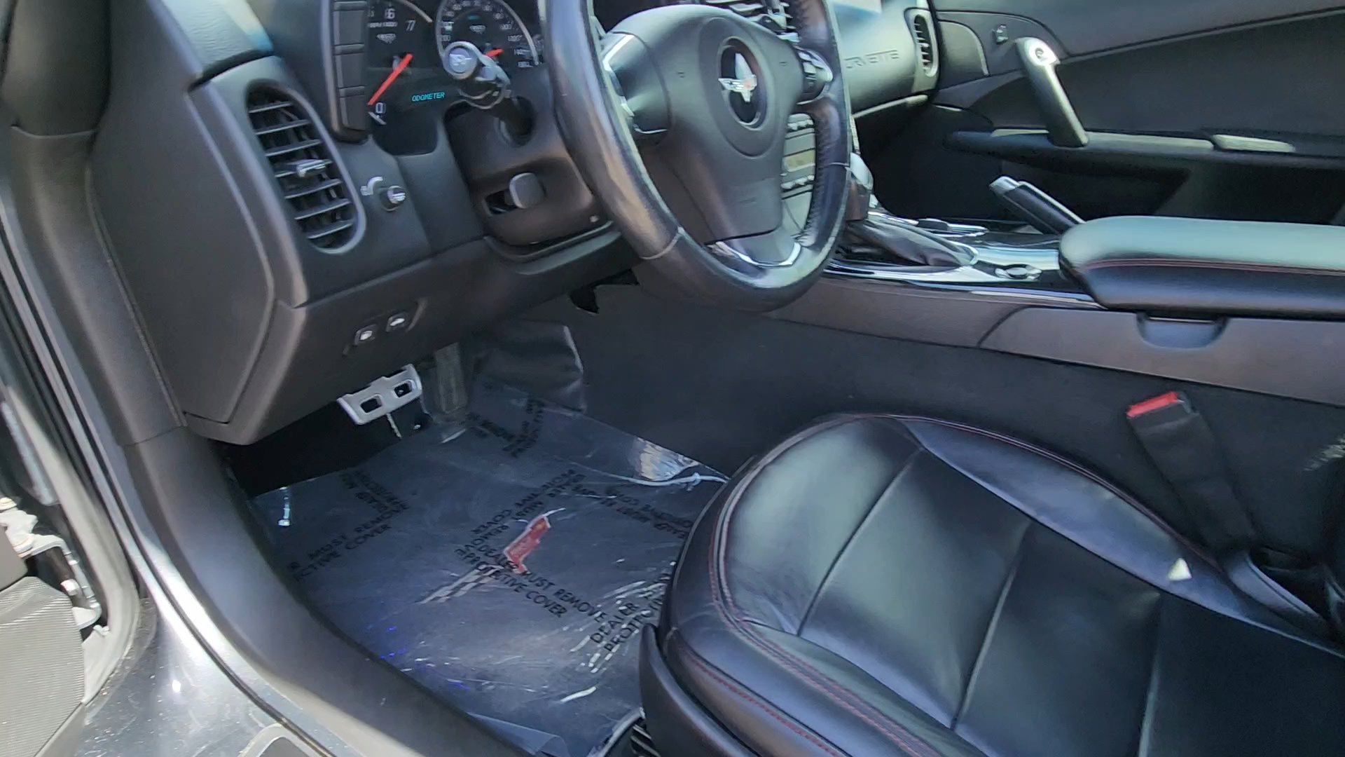 Used 2013 Chevrolet Corvette Convertible RWD image 30