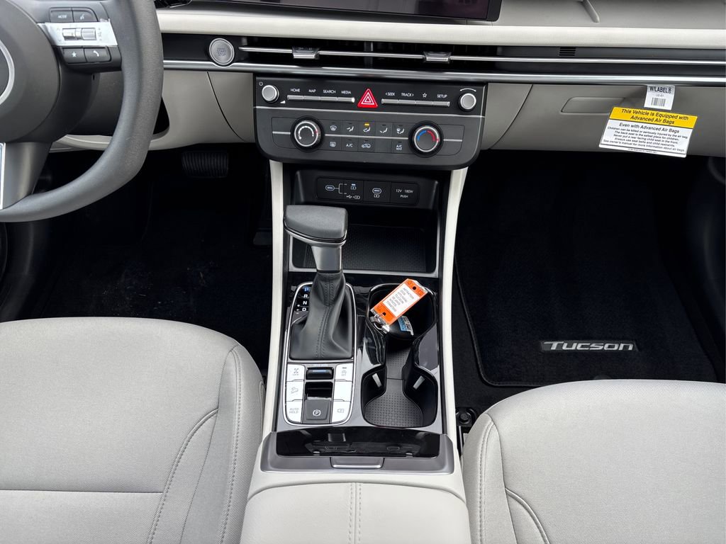 New 2026 Hyundai Tucson SE image 12