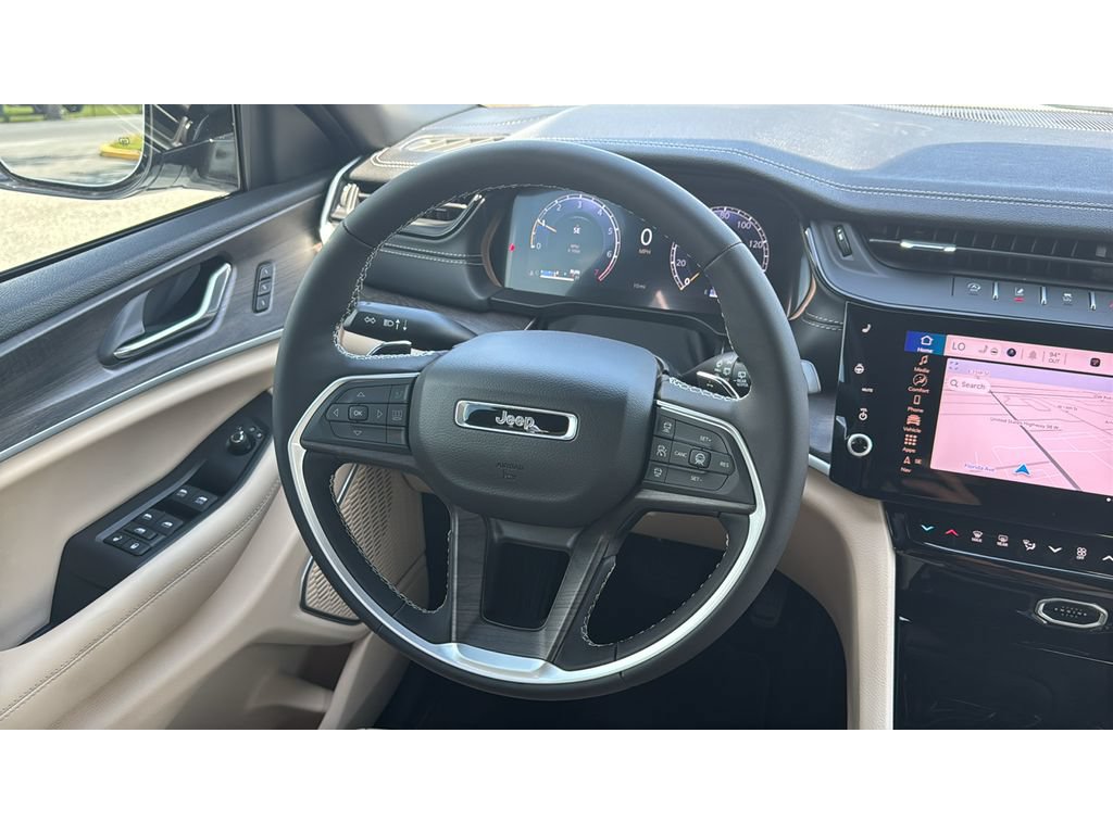New 2026 Jeep Grand Cherokee Limited w/ Limited Altitude Package RWD image 16