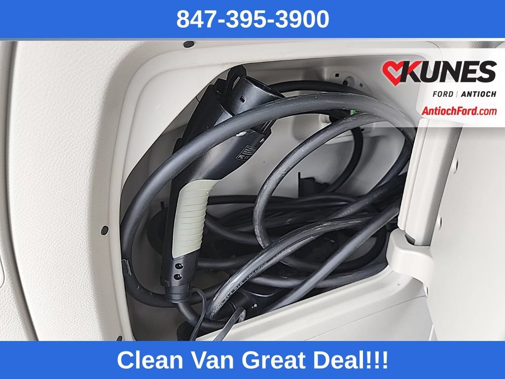 Used 2022 Chrysler Pacifica Touring-L w/ Uconnect Theater Family Group FWD image 47