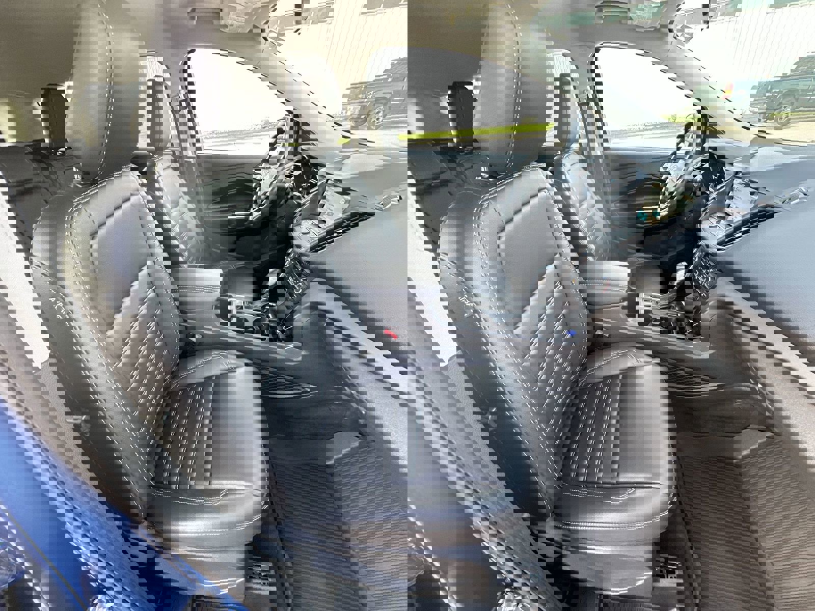 Used 2019 Ford Escape SEL AWD/4WD image 27