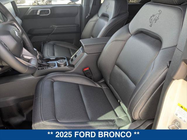New 2025 Ford Bronco Badlands w/ Sasquatch Package AWD/4WD image 15
