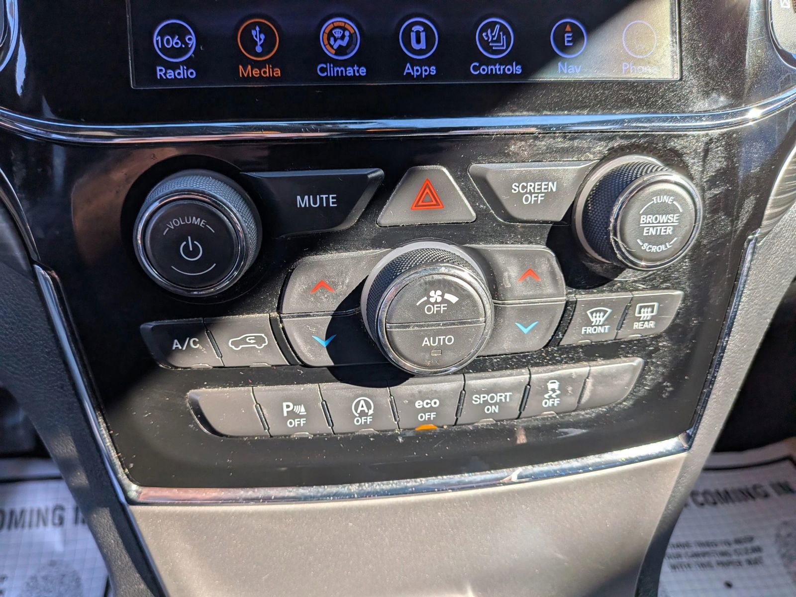 Used 2019 Jeep Grand Cherokee Altitude image 55