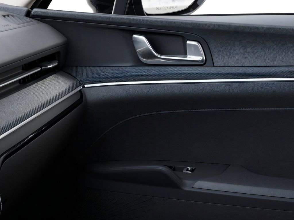 New 2026 Kia K5 LXS image 25