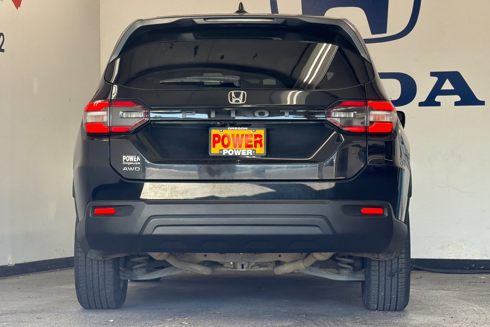 Used 2023 Honda Pilot LX image 4