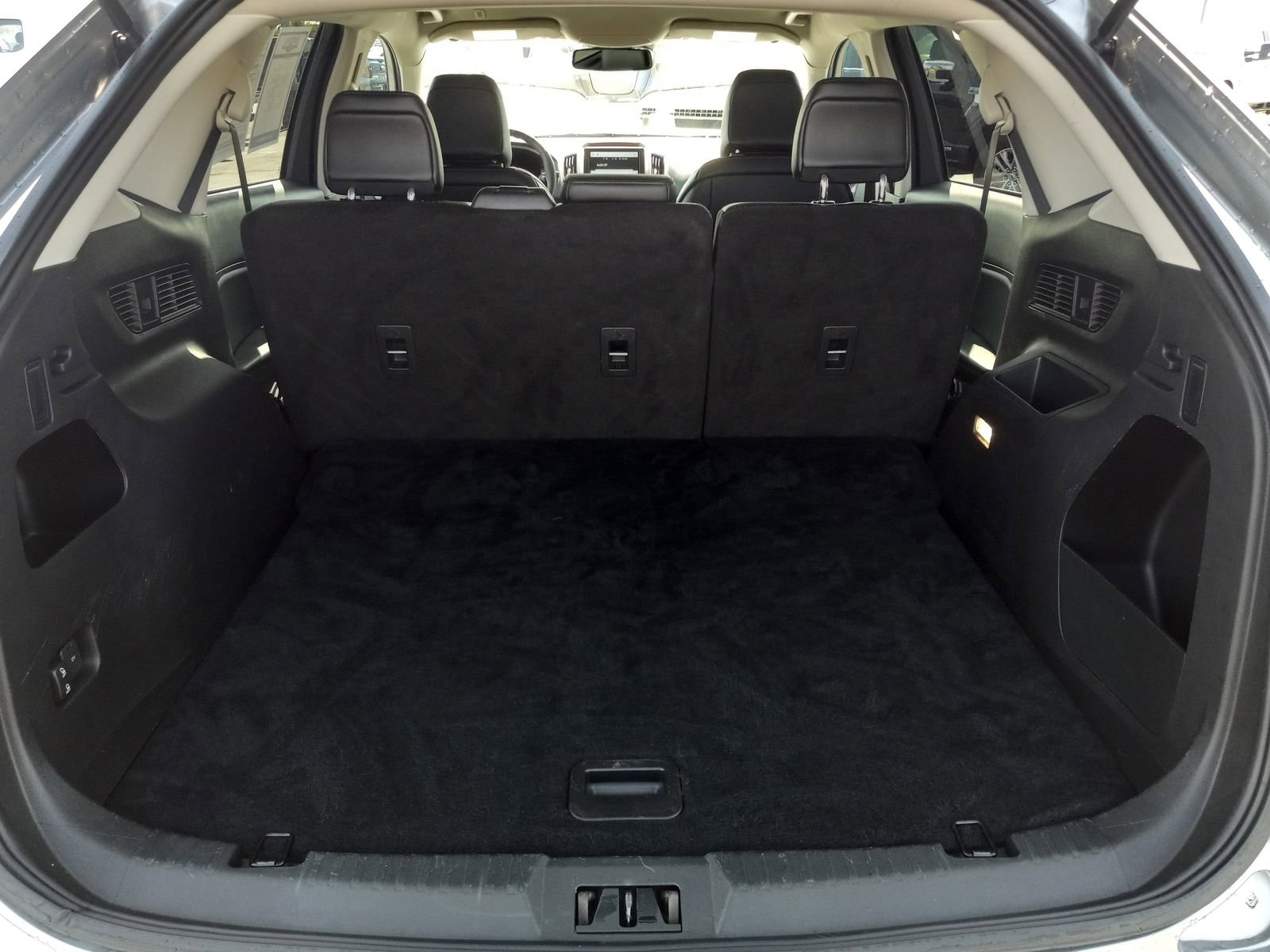 Used 2024 Ford Edge SEL image 12