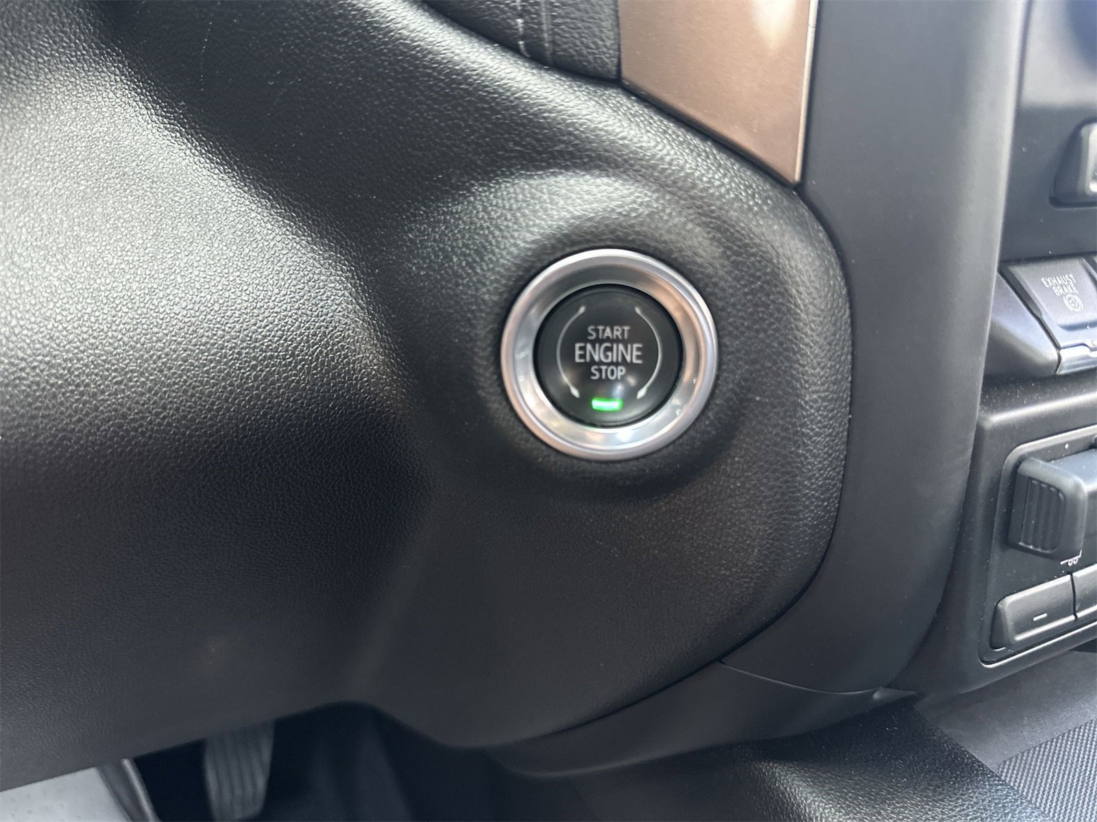 Used 2020 Chevrolet Silverado 2500 High Country w/ Z71 Off-Road Package image 17