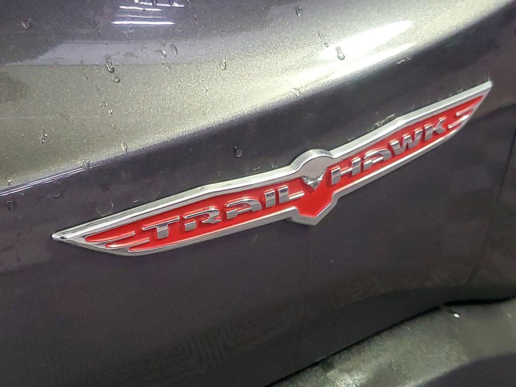 Used 2016 Jeep Renegade Trailhawk w/ Cold Weather Group image 11