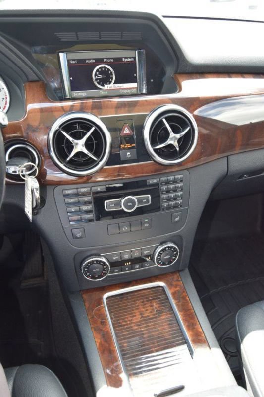 Used 2013 Mercedes-Benz GLK 350 4MATIC image 29
