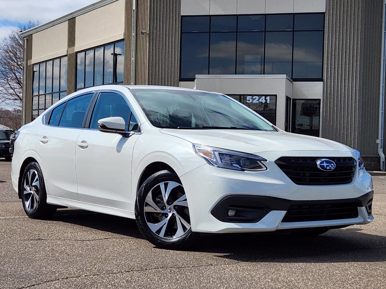 Used 2020 Subaru Legacy Premium AWD/4WD image 27