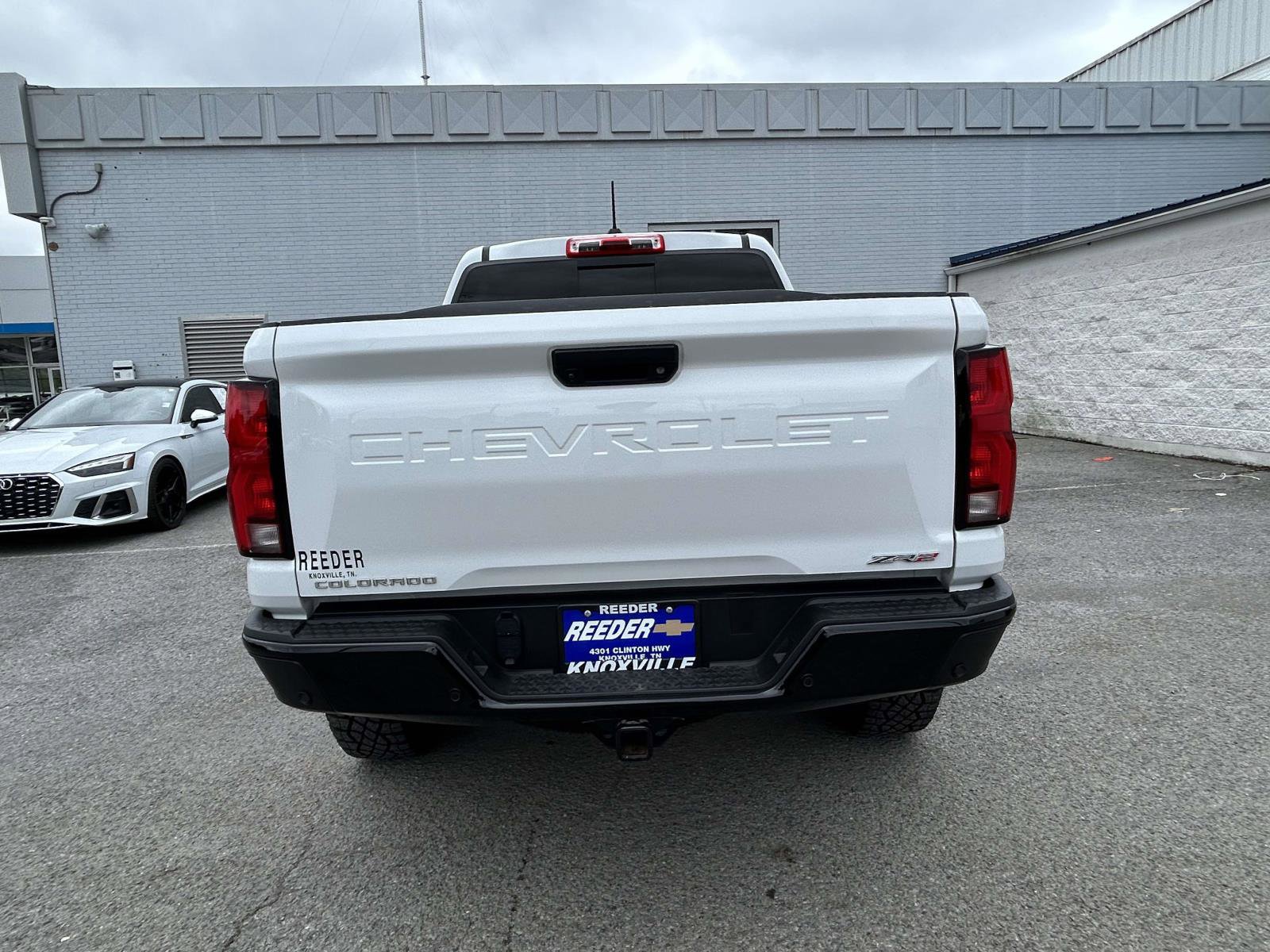 Used 2024 Chevrolet Colorado ZR2 w/ ZR2 Convenience Package III AWD/4WD image 4