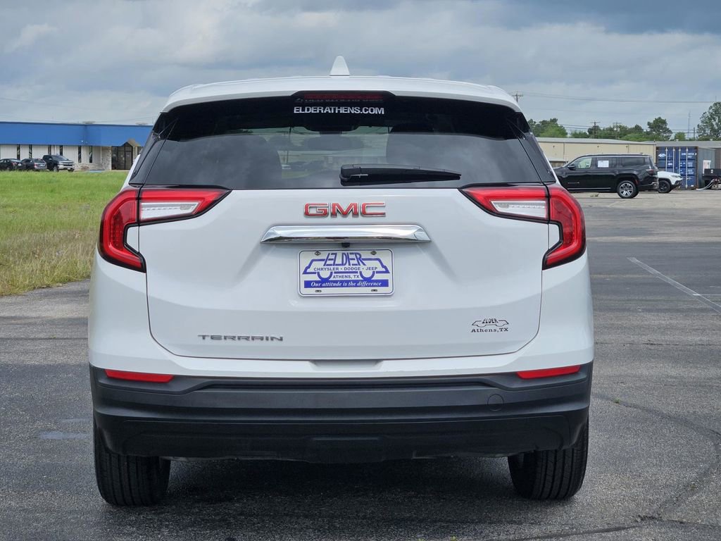 Used 2024 GMC Terrain SLE FWD image 5