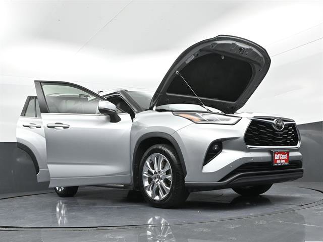 Used 2021 Toyota Highlander Limited FWD image 46