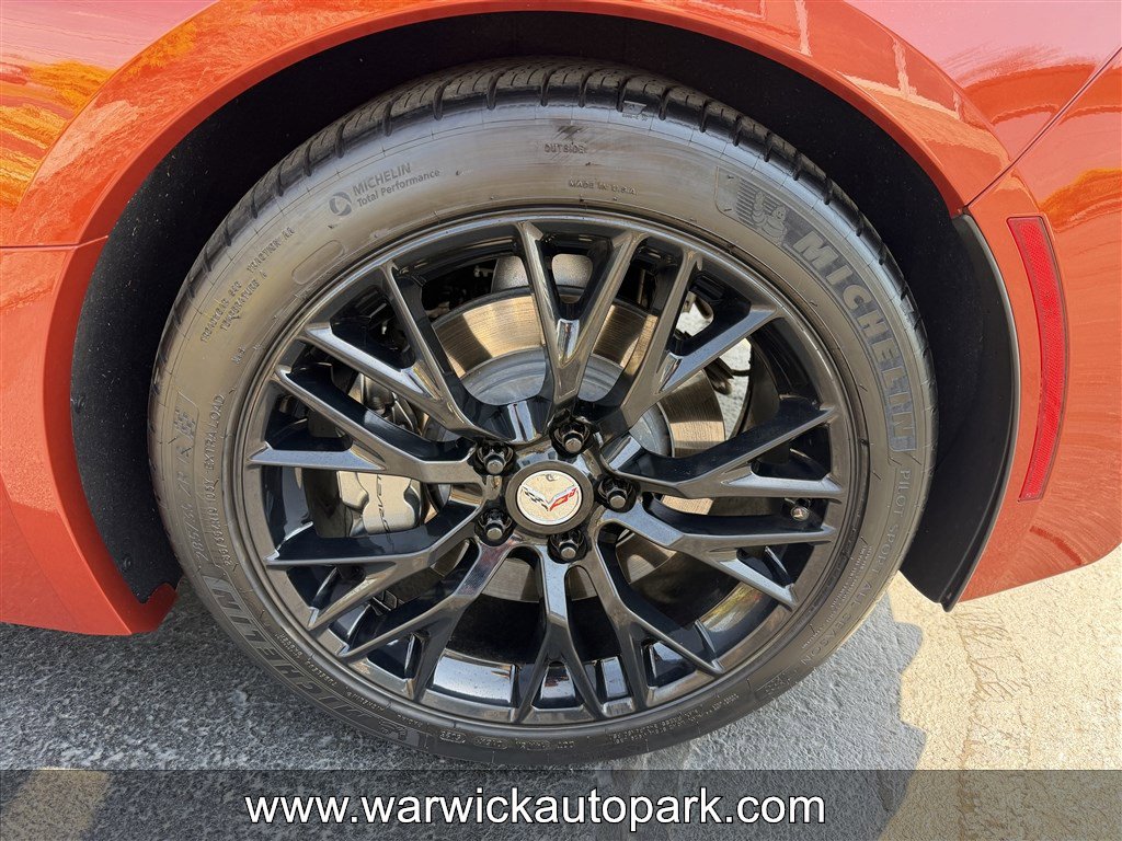 Used 2015 Chevrolet Corvette Stingray Coupe RWD image 10