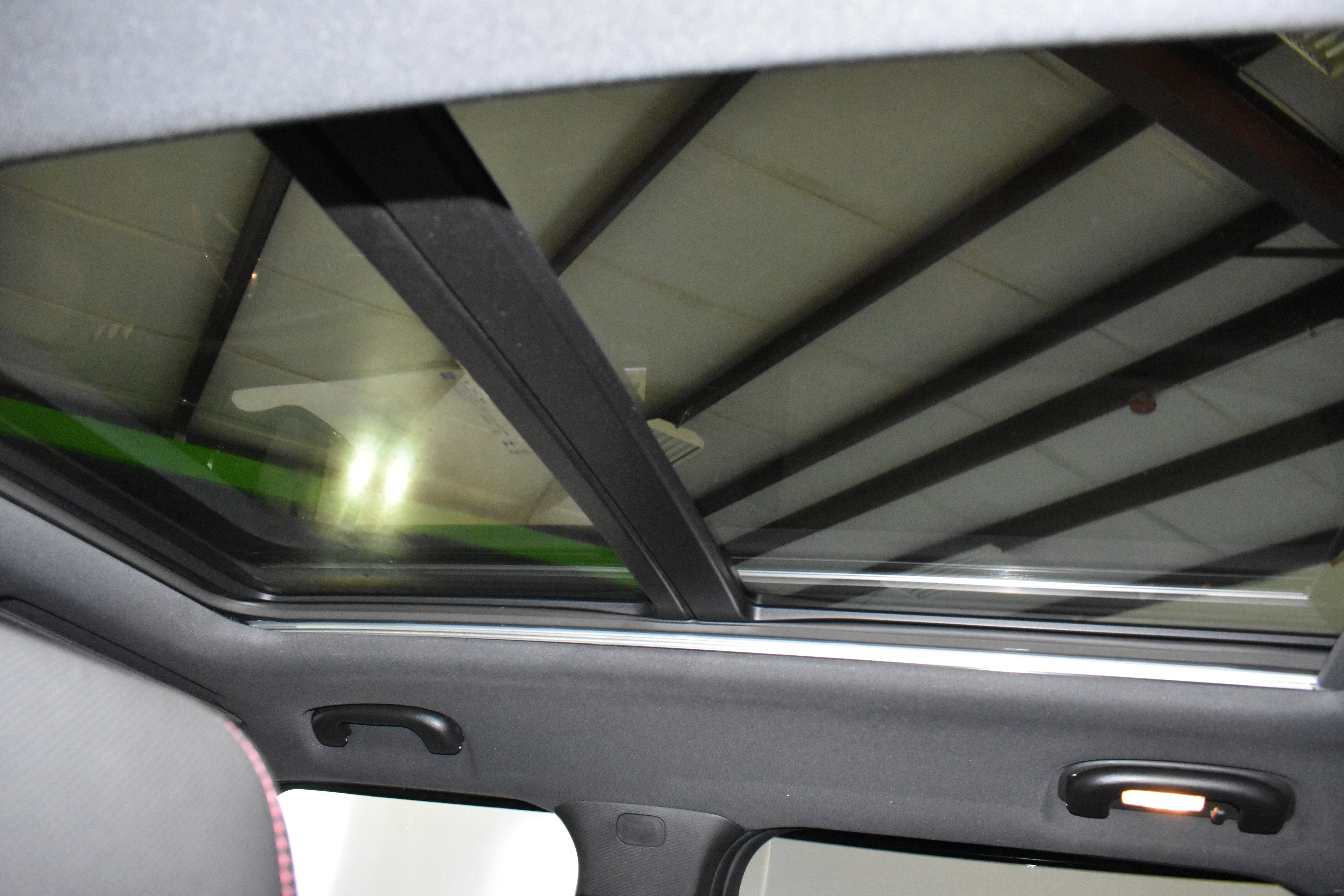 Used 2023 Chevrolet TrailBlazer RS w/ Sun and Liftgate Package FWD image 29
