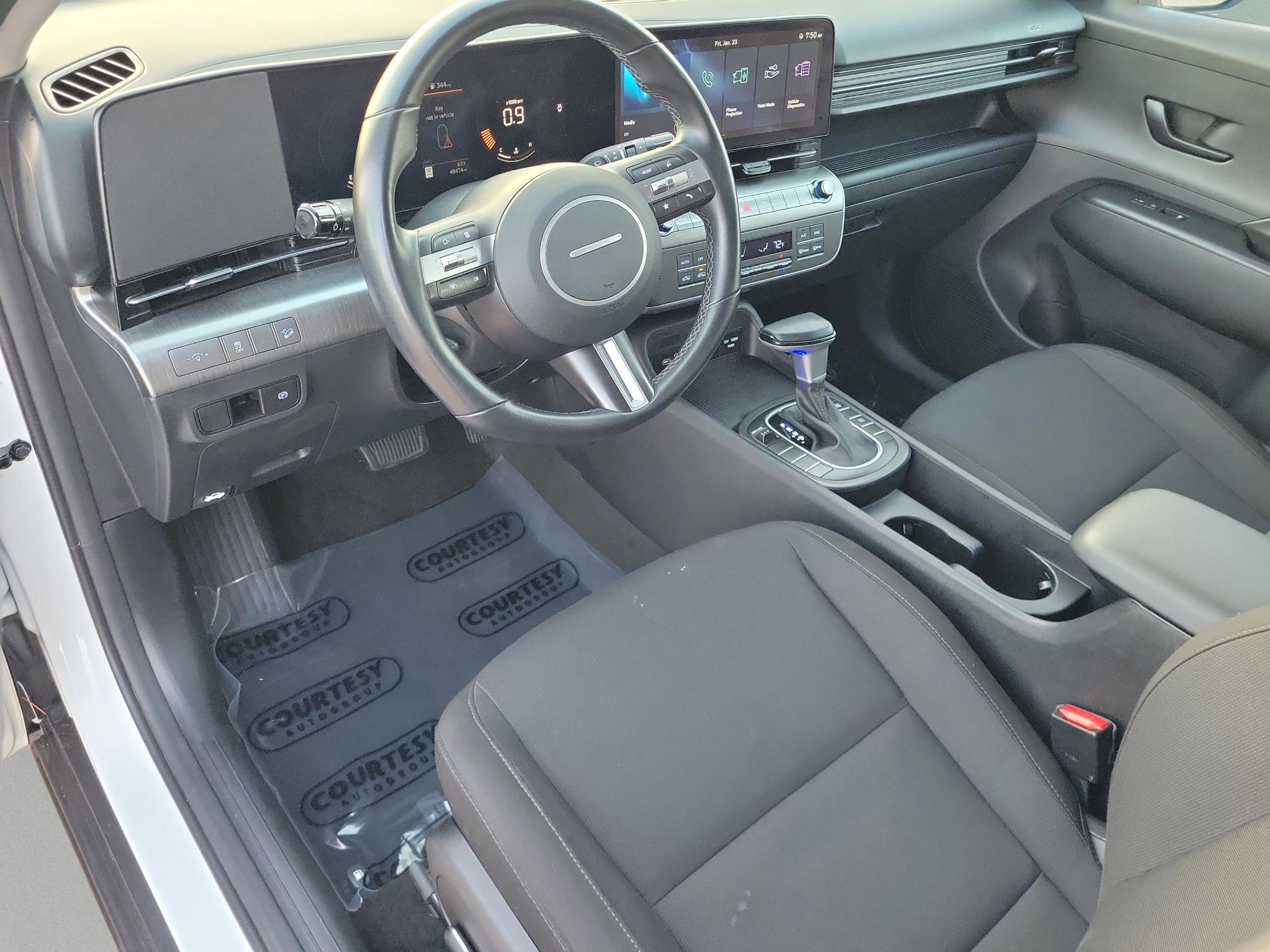 Used 2024 Hyundai Kona SEL image 21