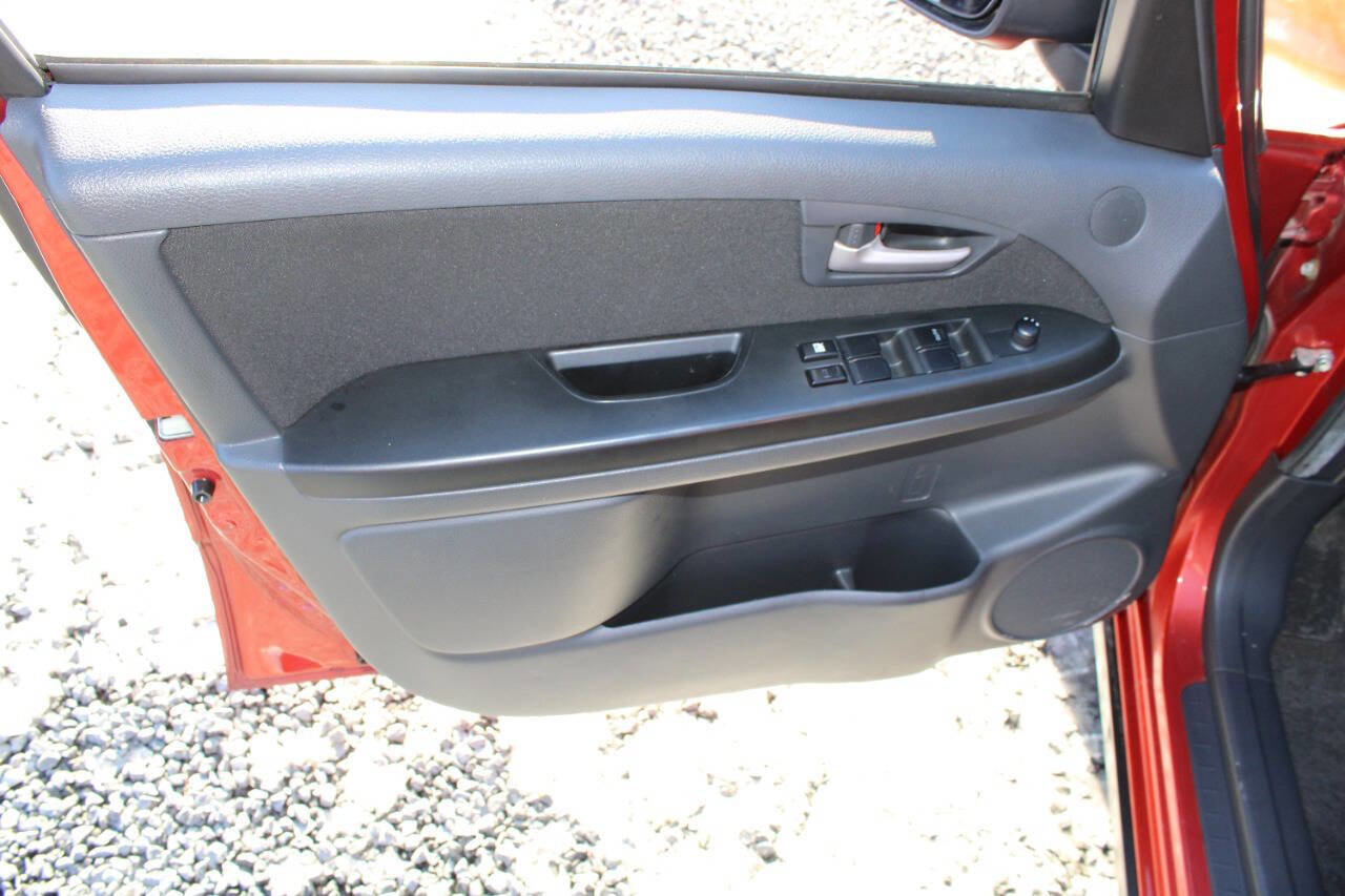 Used 2008 Suzuki SX4 AWD Hatchback w/ Touring Pkg image 18