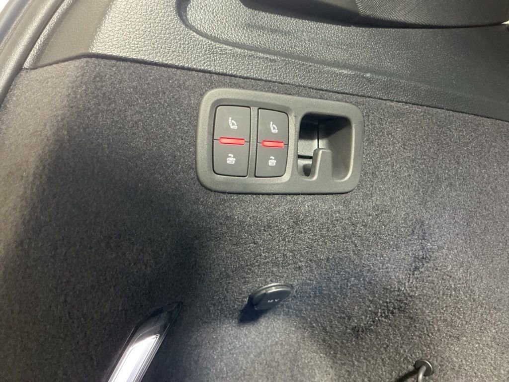 Used 2025 Audi Q7 2.0T Premium Plus image 12