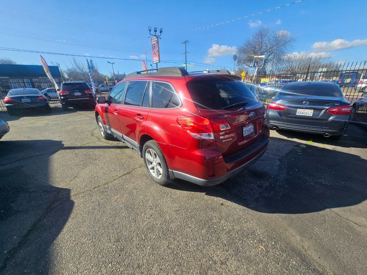 Used 2014 Subaru Outback 2.5i Premium image 5
