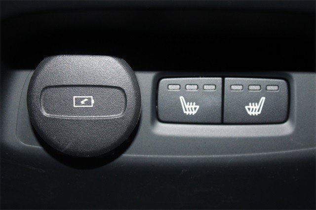 Used 2021 Volvo XC40 P8 Recharge w/ Advanced Package image 47