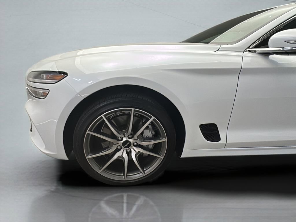 Certified 2025 Genesis G70 2.5T AWD/4WD image 3