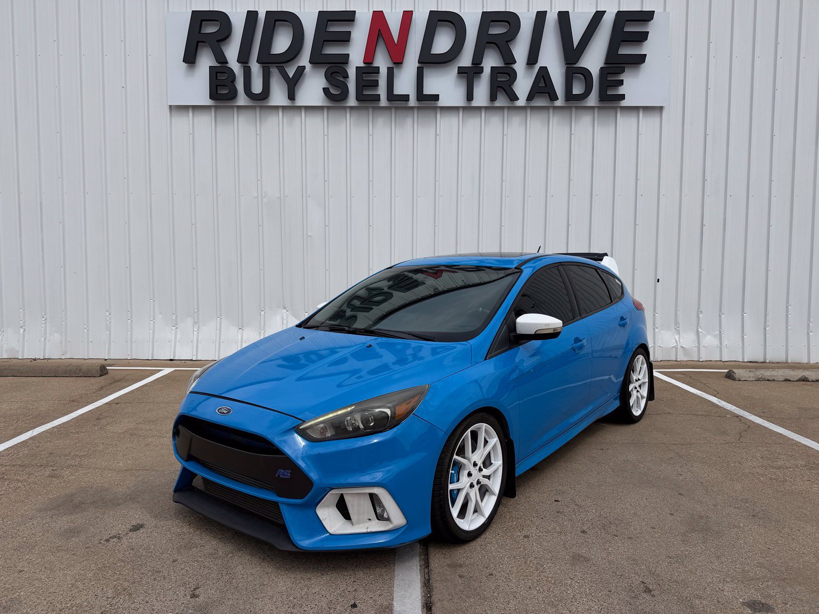 Used 2017 Ford Focus RS AWD/4WD image 1