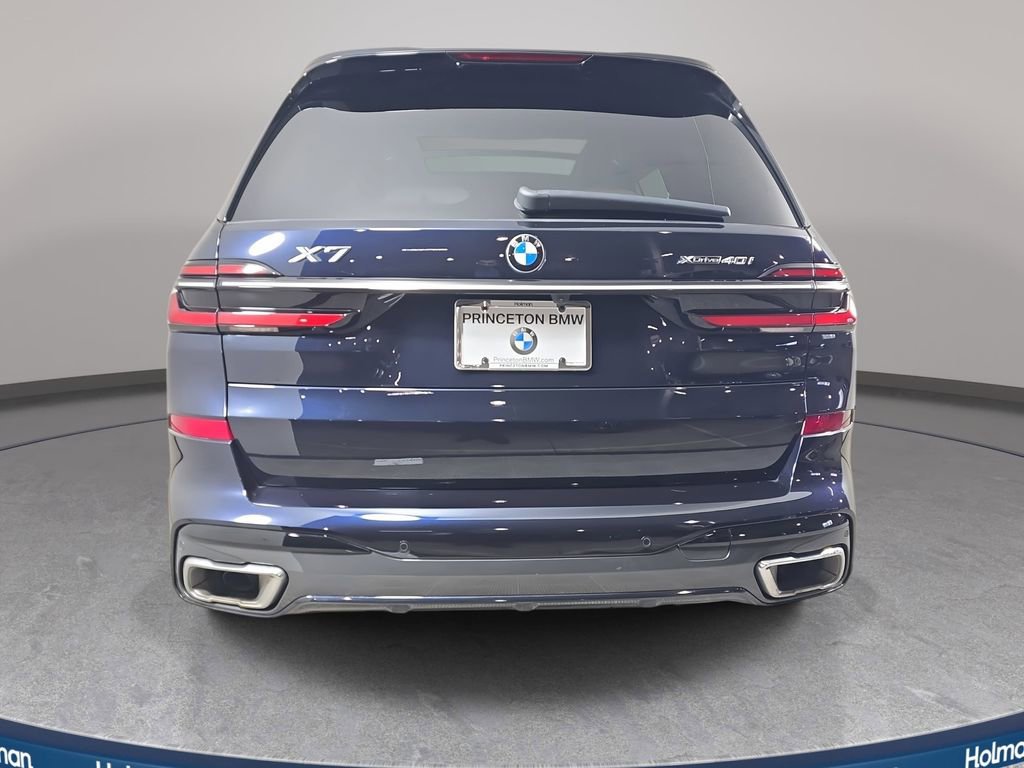 Certified 2024 BMW X7 xDrive40i w/ M Sport Package image 6