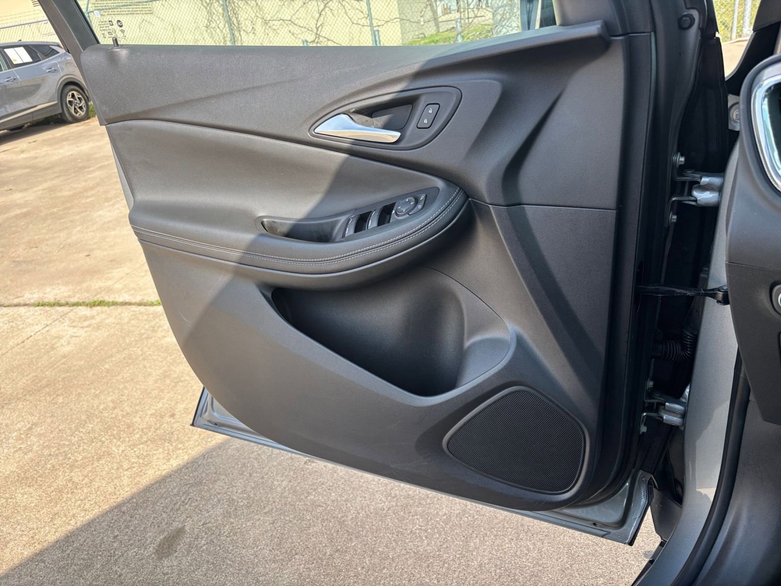 Used 2025 Buick Encore GX Preferred FWD image 18