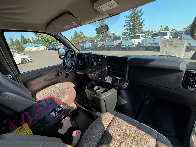 Used 2012 Chevrolet Express 2500 RWD image 6