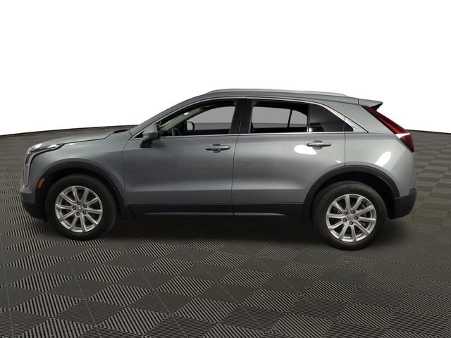 Used 2023 Cadillac XT4 Luxury w/ Cold Weather Package image 5