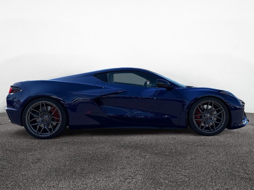 Used 2025 Chevrolet Corvette Z06 image 6
