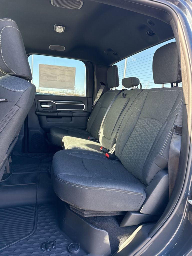 New 2026 RAM 3500 Big Horn AWD/4WD image 21