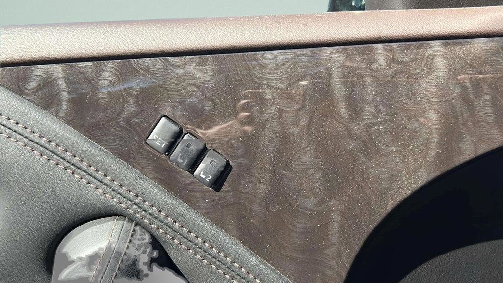 Used 2024 Nissan Armada Platinum w/ Cargo Package image 31