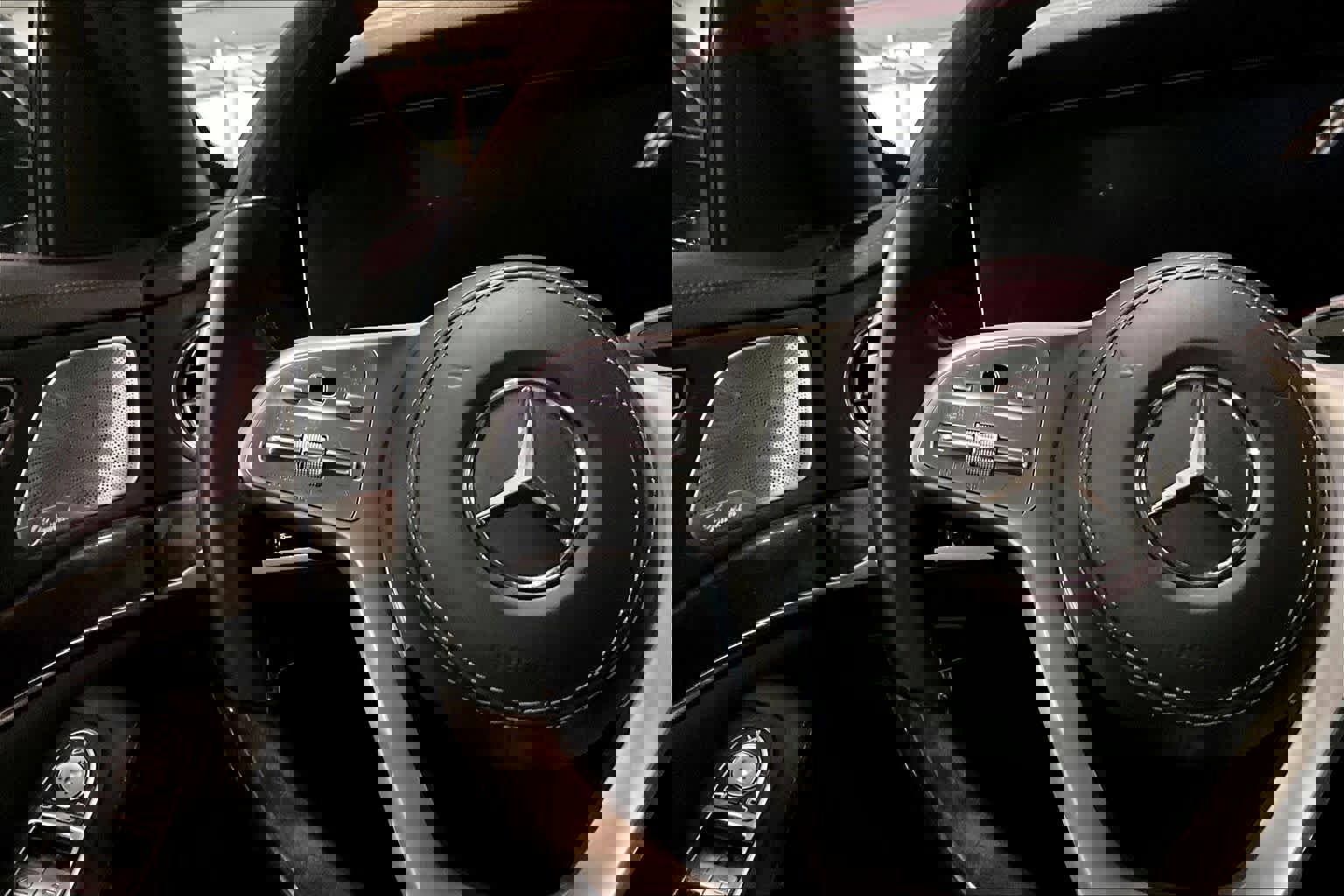 Used 2019 Mercedes-Benz S 560 4MATIC Sedan image 24