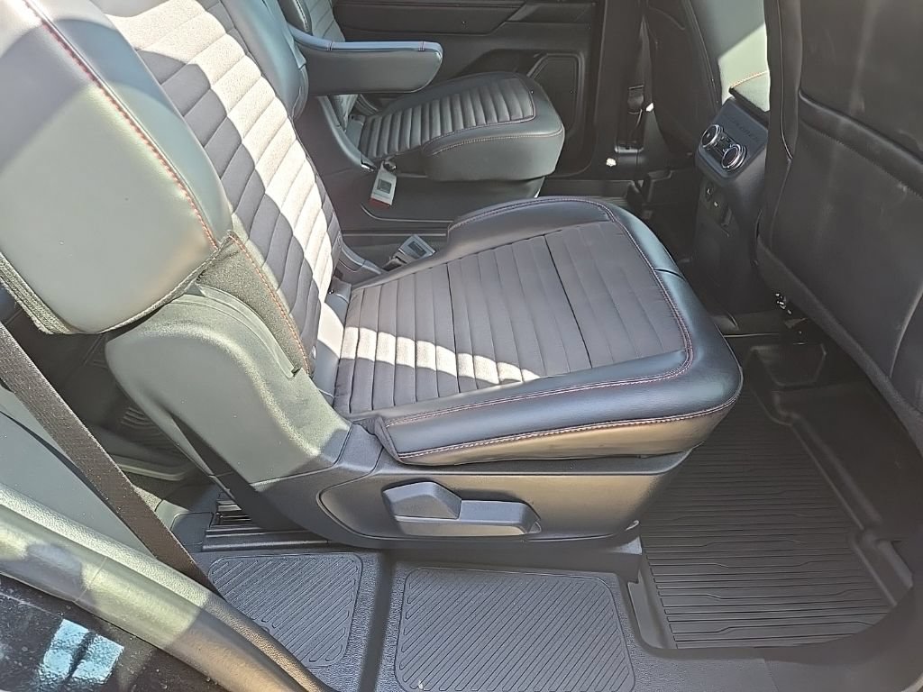 Used 2025 Ford Explorer ST-Line AWD/4WD image 81