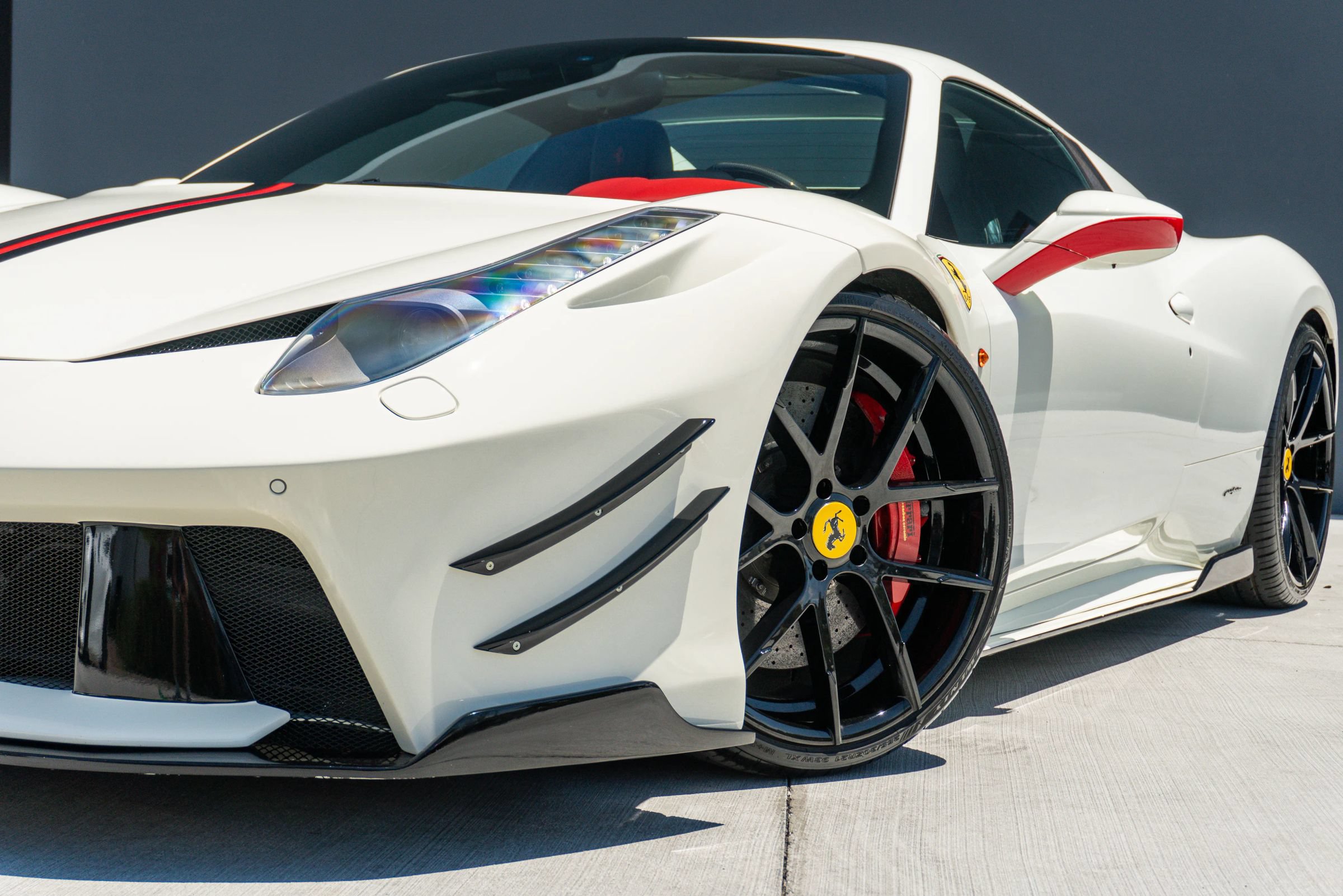 Used 2014 Ferrari 458 Spider RWD image 25