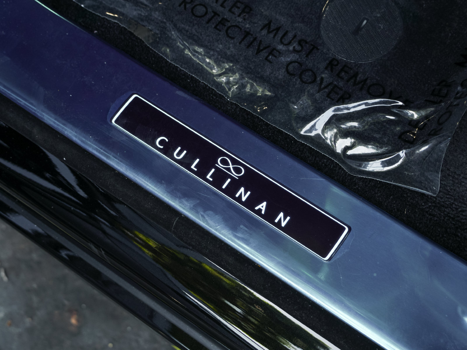 New 2027 Rolls-Royce Cullinan Black Badge AWD/4WD image 19