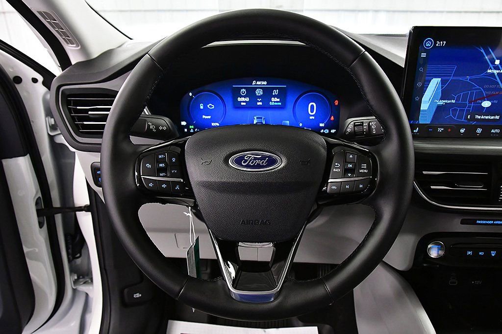 New 2025 Ford Escape SE w/ PHEV Premium Package image 18