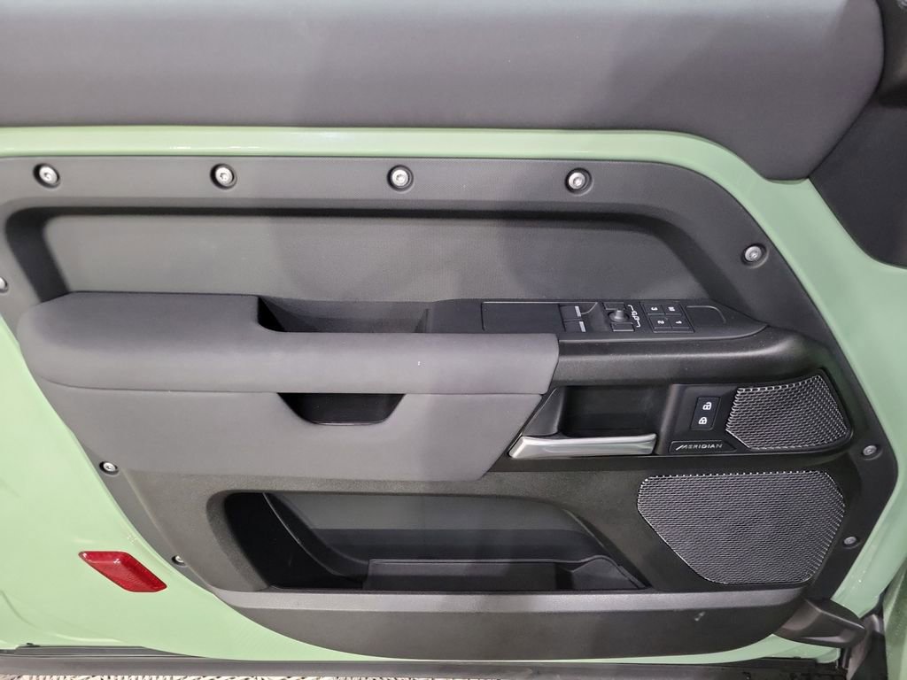 Used 2023 Land Rover Defender 110 75th Limited Edition image 14