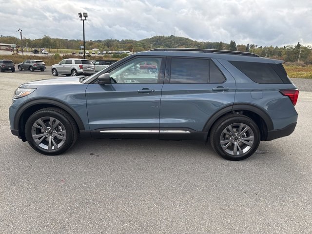 New 2025 Ford Explorer Active image 10